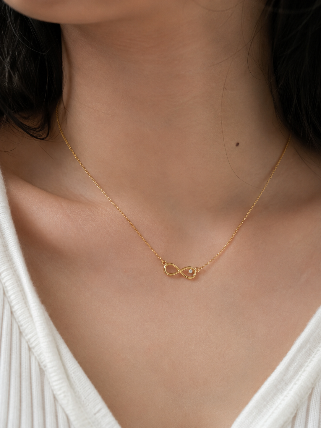 The Infinity Necklace — Gold | Riora Store